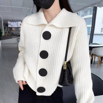 Alannah - Fashionable Cardigan with Large Buttons for Women