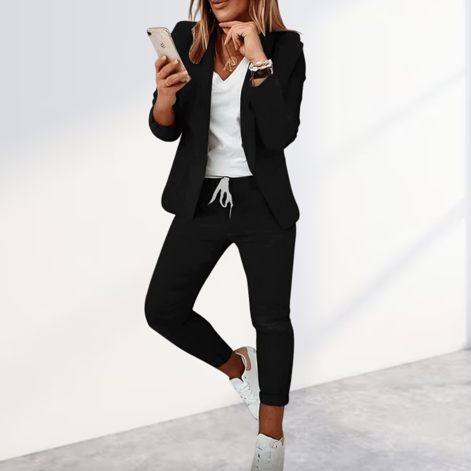 Amélie – Stylish Blazer and Matching Pants