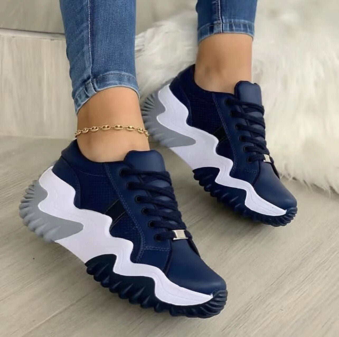 Kasia - Orthopedic leather sneakers with a patchwork design