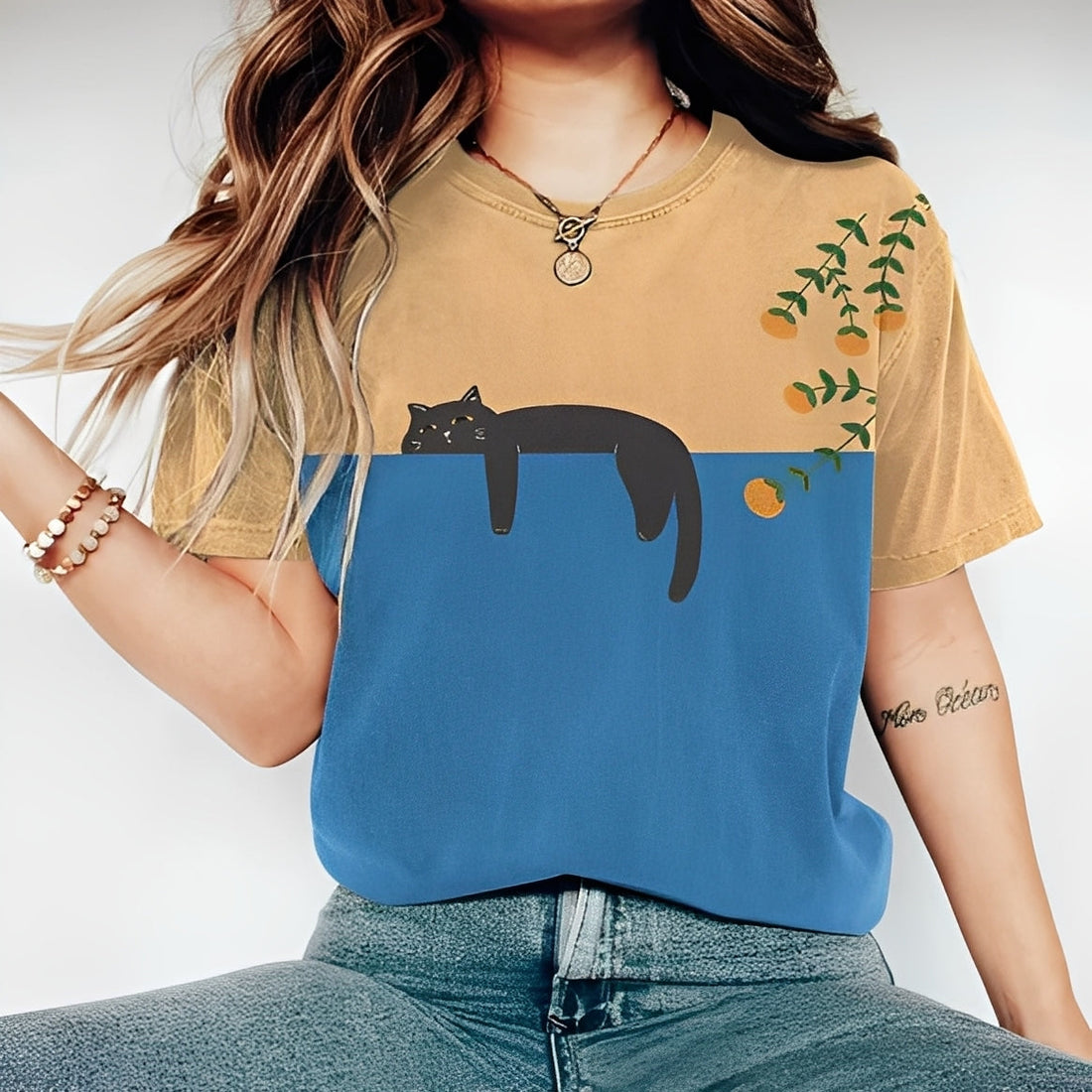 Alvina - Casual T-Shirt with Design for Women