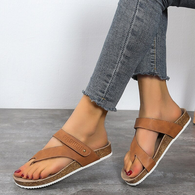 Archwave – Orthopedic sandals with an open-toe design and cork sole
