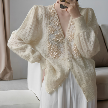 Jolie - Elegant Knit Sweater with Mother-of-Pearl Buttons