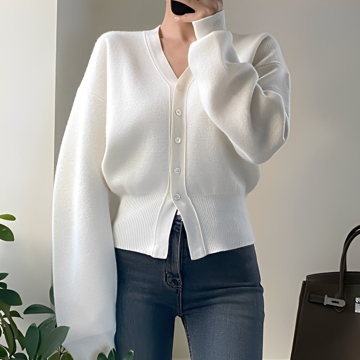 Carolyn - Classic, loose-knit cardigan for women