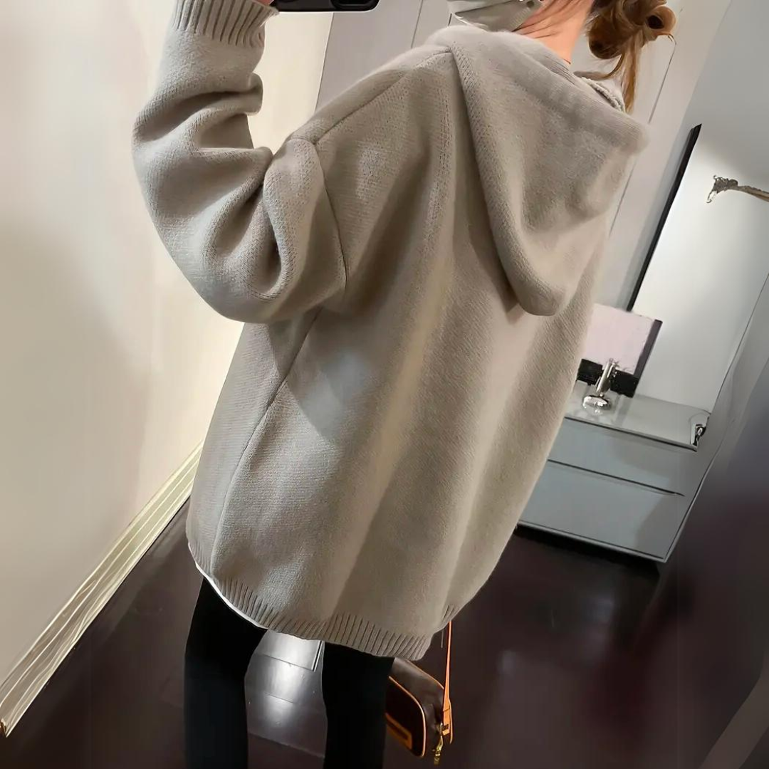 Emelia - Loose Hoodie with Smiley Design for Women