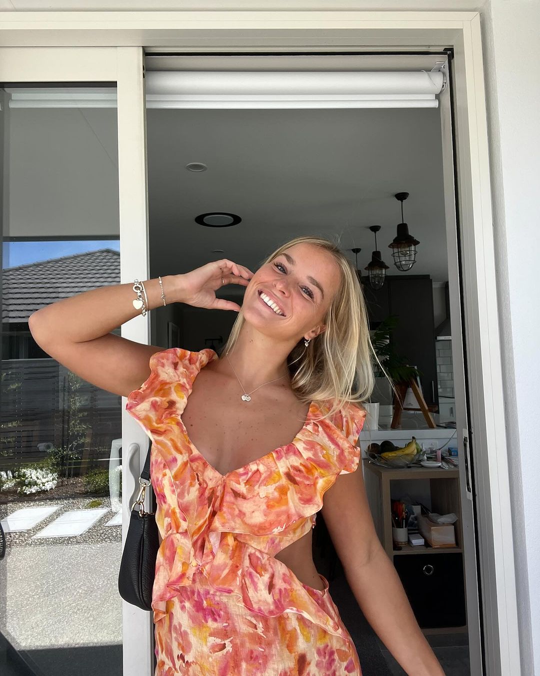 Isolde – Fitted Floral Dress