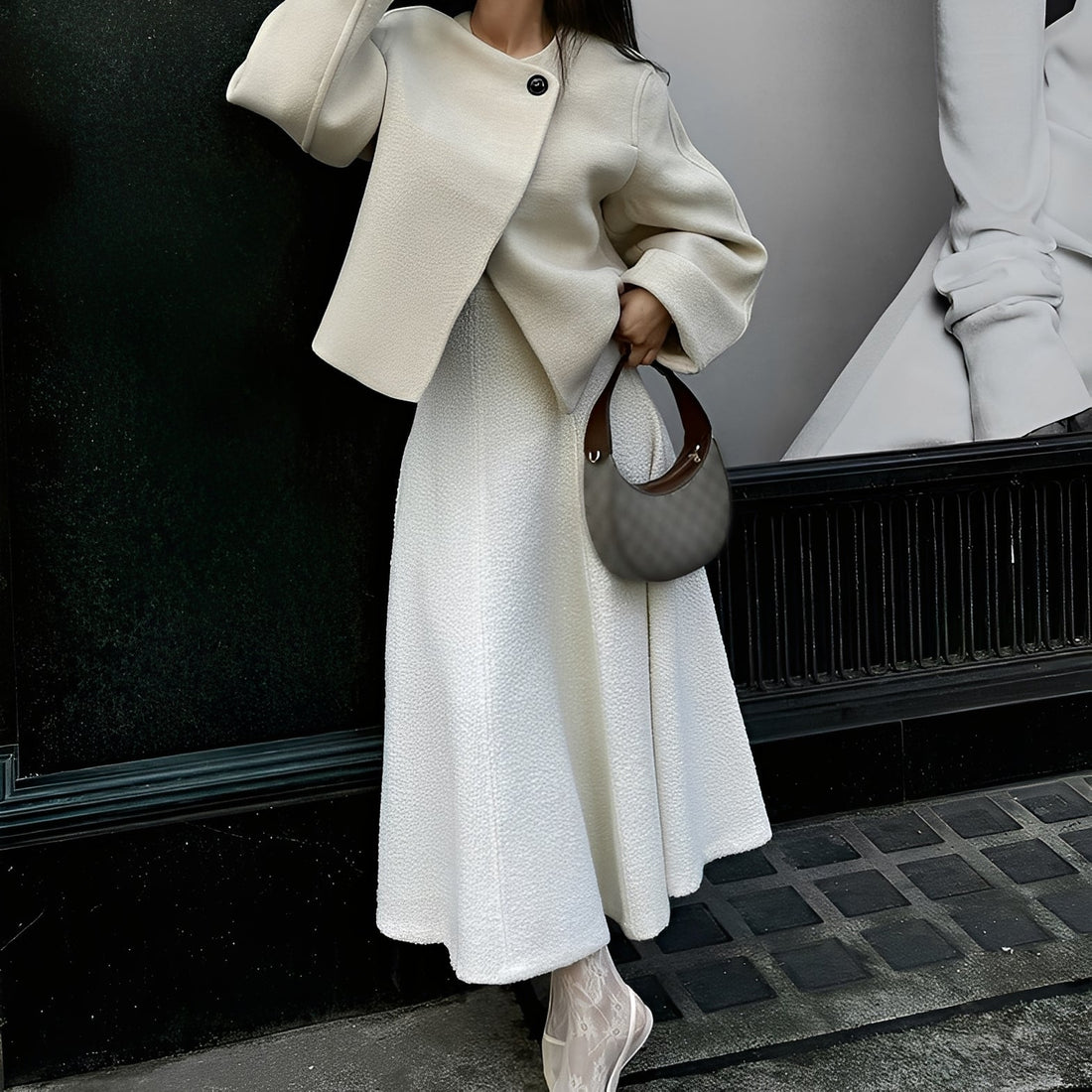 Beatrice - Elegant short coat made of wool for women