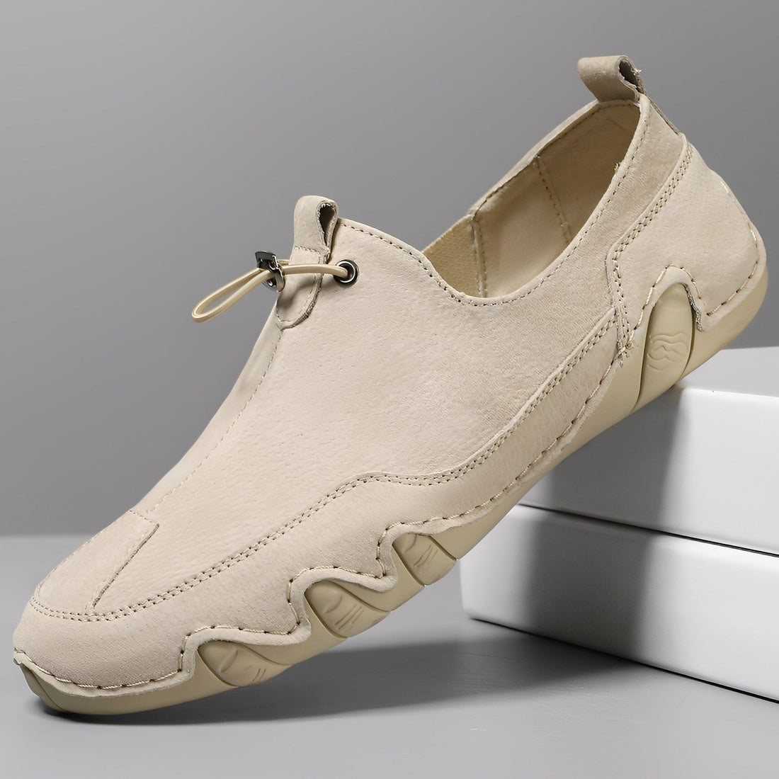Everard - Stylish, loosely fitting leather slippers for men