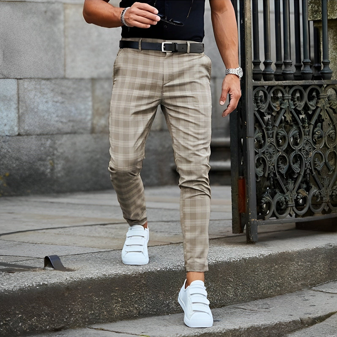 Jefferson - Loose cut chinos with check pattern for men