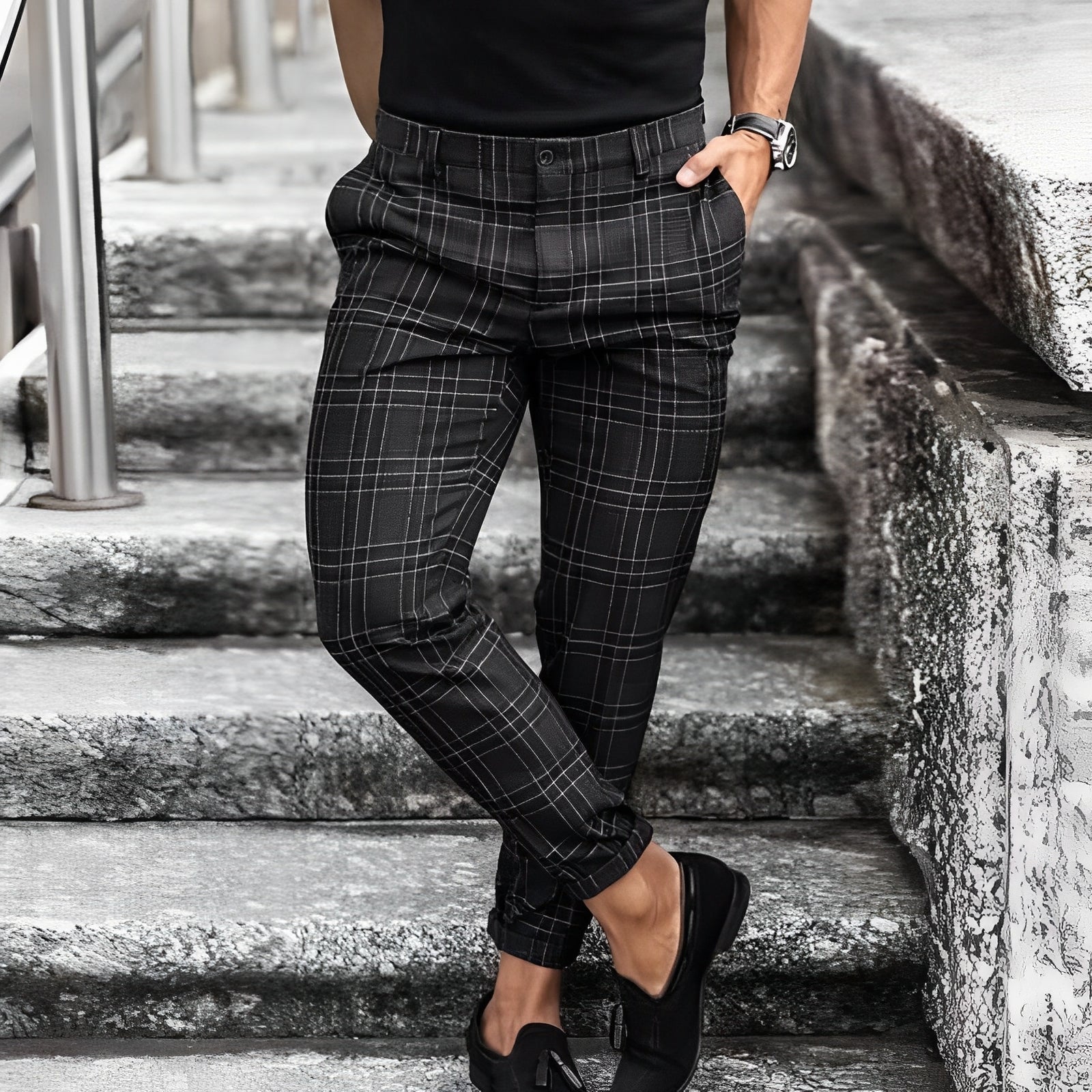 Jefferson - Loose cut chinos with check pattern for men
