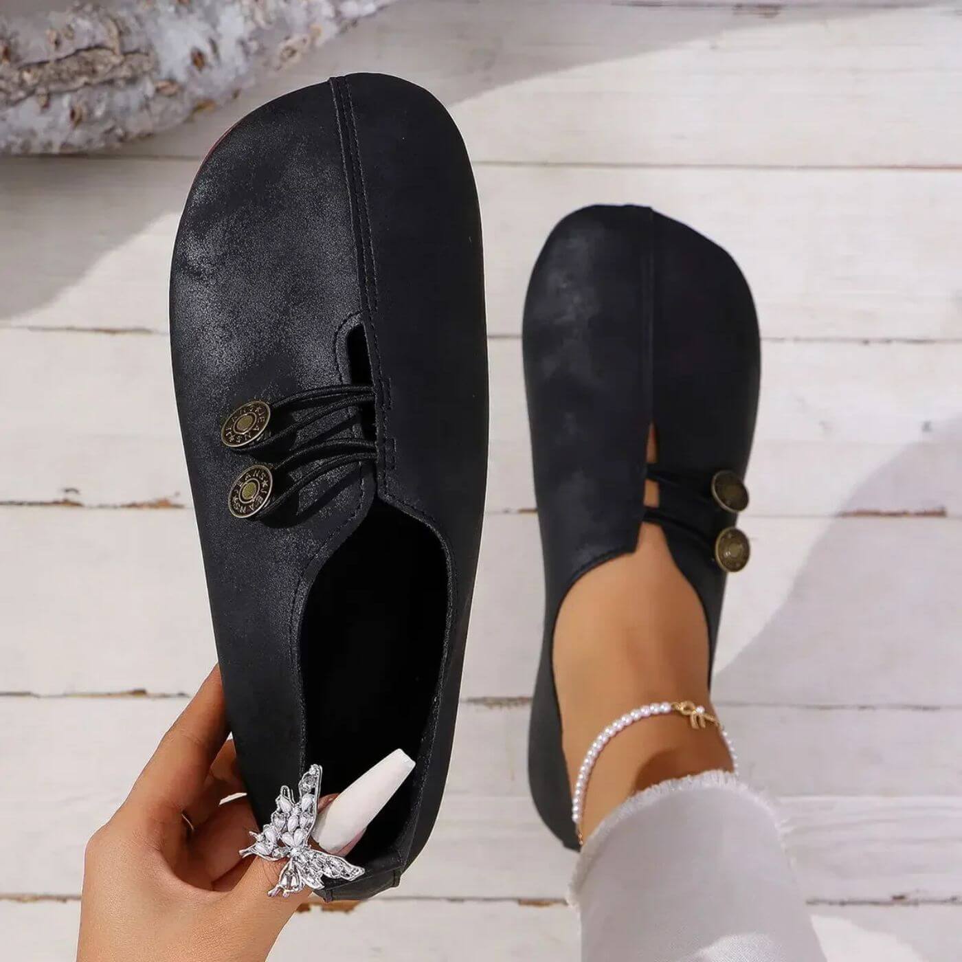 Ingrid – Comfortable and Adaptable Orthopedic Shoes