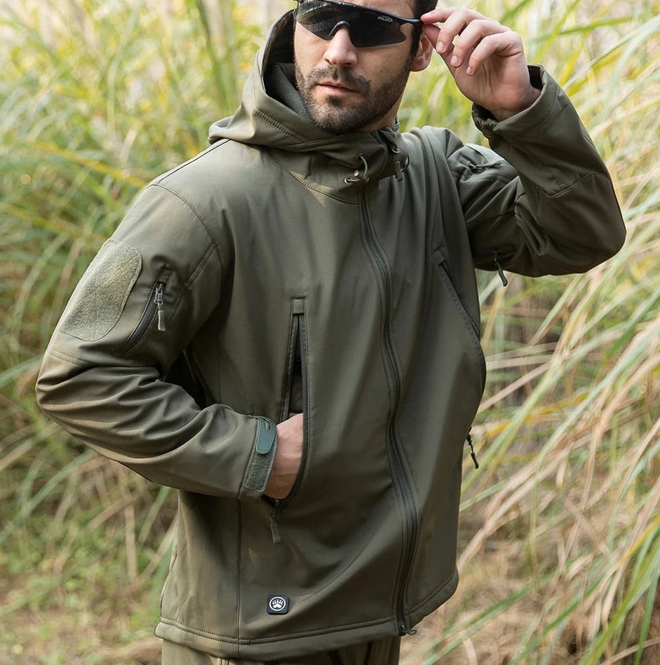 Harrold - A waterproof and windproof overall for outdoor activities