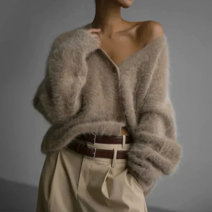 Isabelle – Soft & Elegant Cardigan