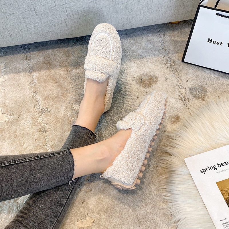 Azida – Plush Slippers Comfort