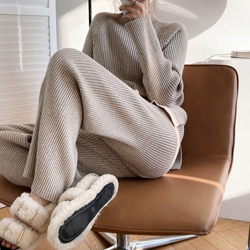 Winona - Casual, Loosely Knitted Outfit Set for Women