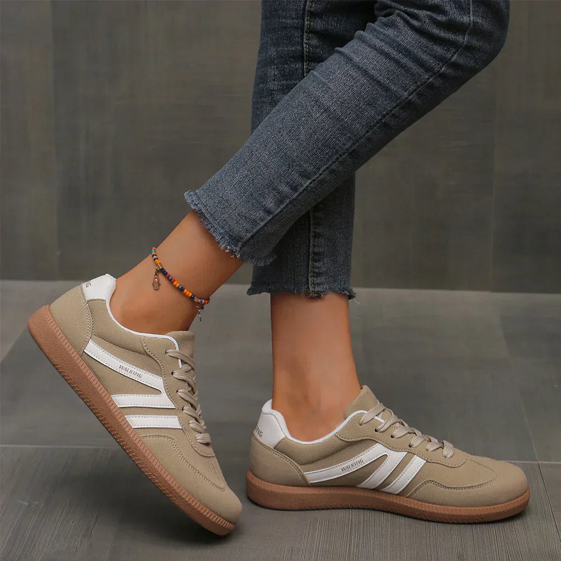 Lia – Elegant Women's Sneakers