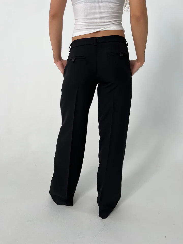 Vittoria – High Waist Pants with Wide Legs and Pockets