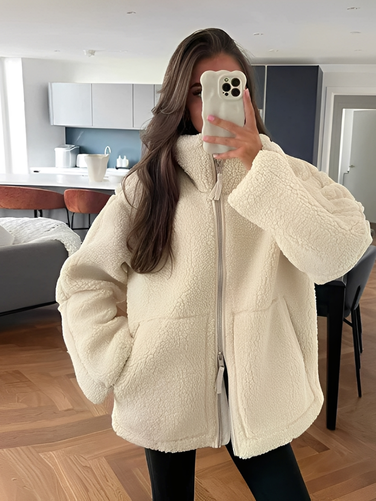 Daria – Oversize Teddy Coat