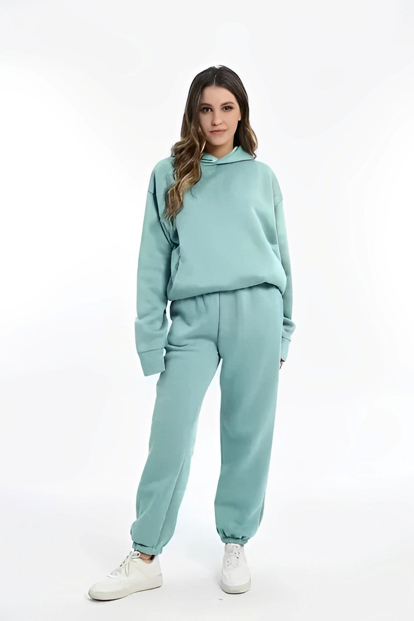 Nora – Women Hoodie and Sweatpants Set