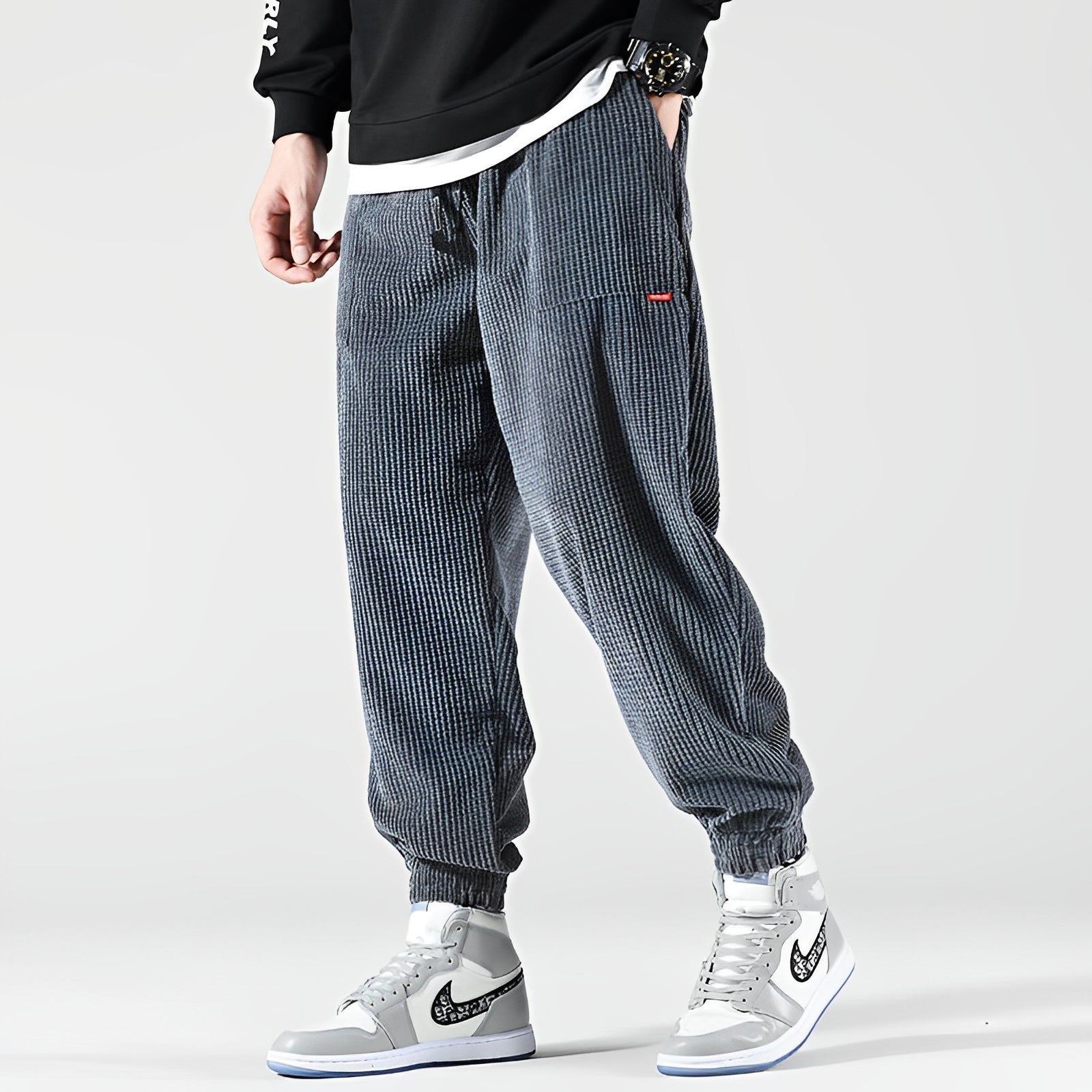 Corden - Modern, Loose-Fitting Corduroy Pants for Men