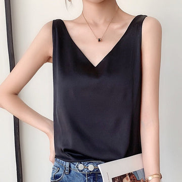 Diya - Stylish V-Neck Top for Women
