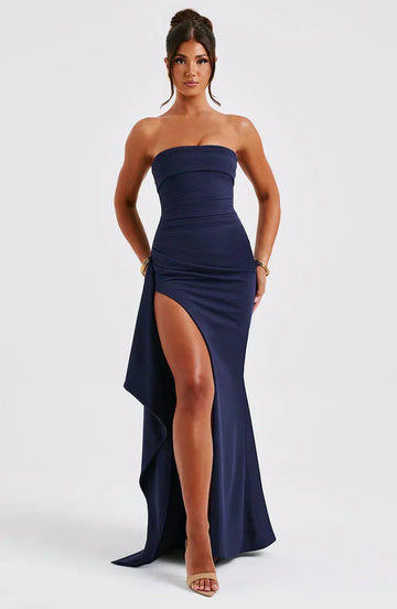 Ellaria - Maxi Dress Off Shoulder, Twisted & Elegant